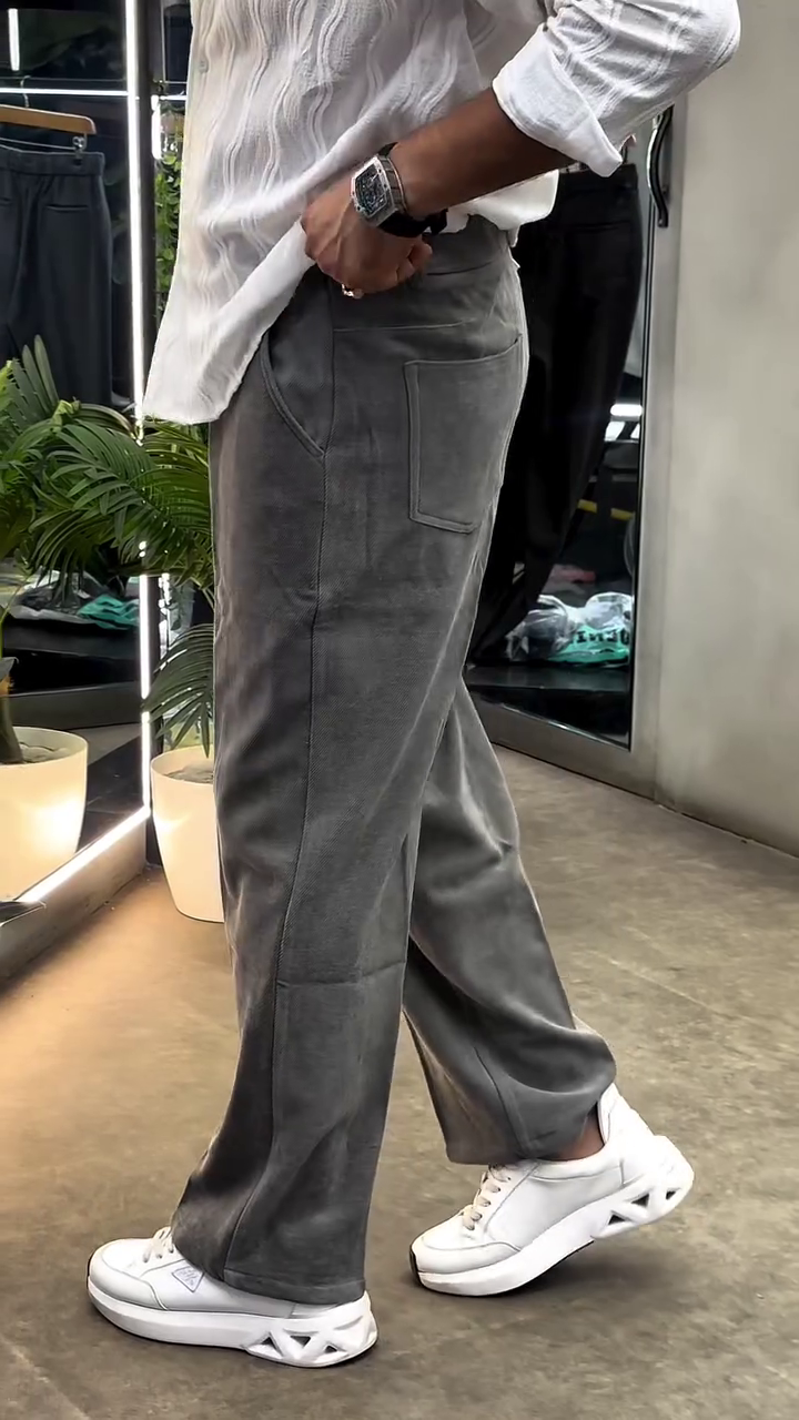 Men Ribbed Relaxed Fit Pleated Pants