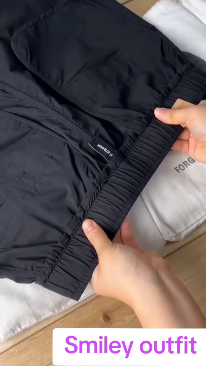 Men's Utility Cargo Pants for Men, Black, Elastic Waist with Adjustable Belt, Multi-Pocket Design, Lightweight Tech Travel Trousers