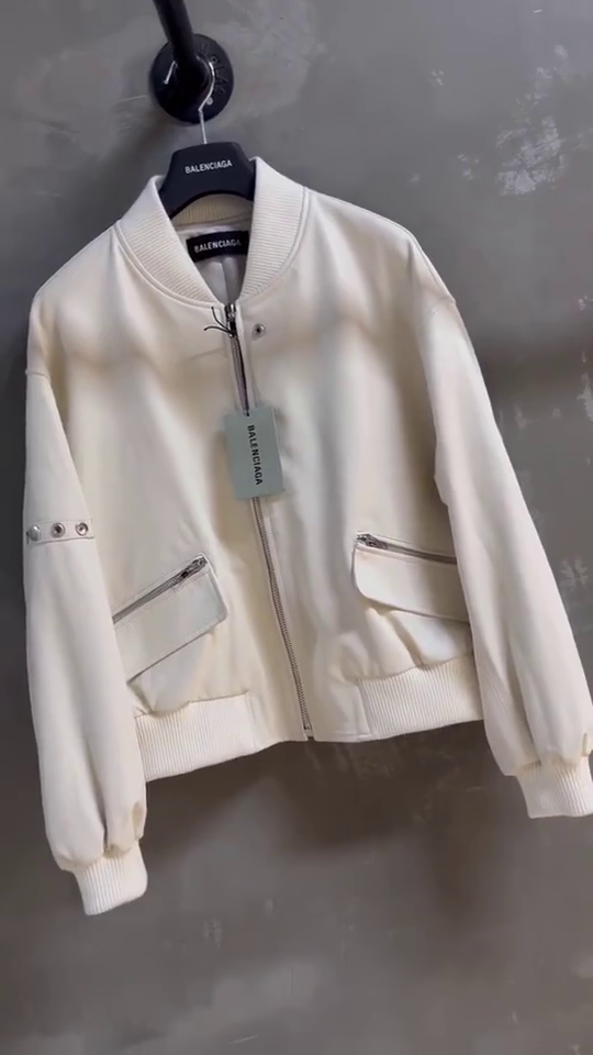 2-Way Zipped Regular Fit Contrast Blouson