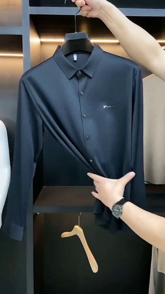 Men Relaxed Slim Fit Solid Spread Collar Pure Cotton Casual Shirt