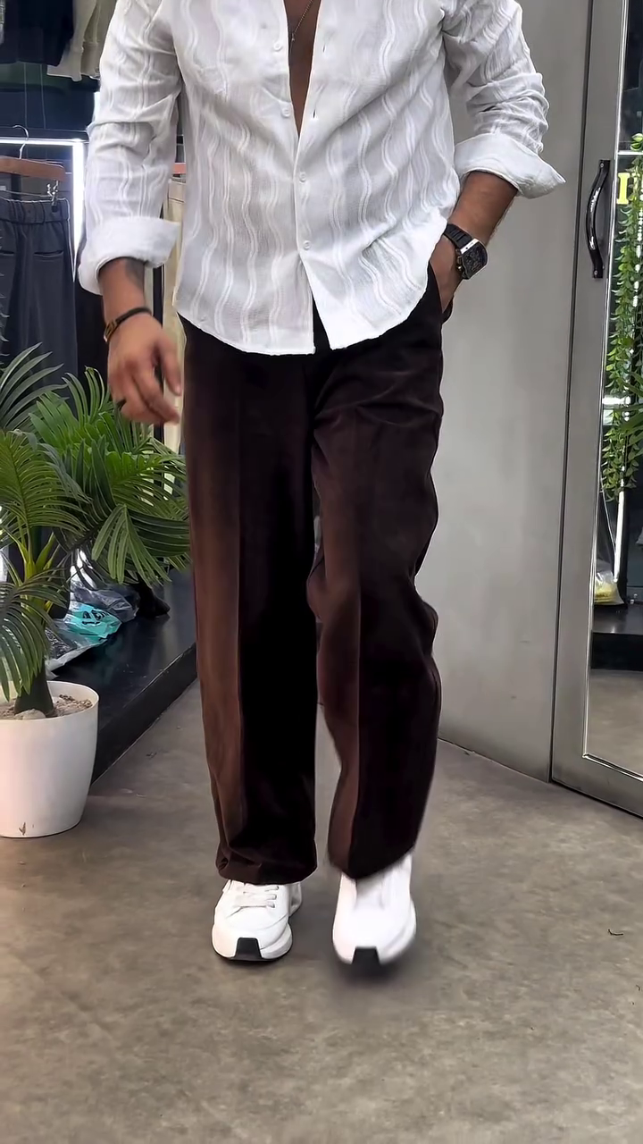 Men Ribbed Relaxed Fit Pleated Pants